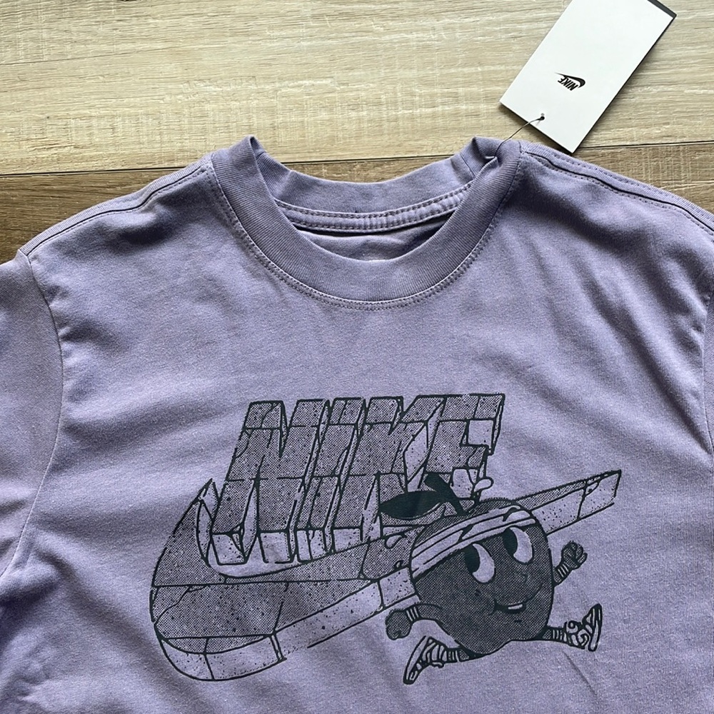 NWT Nike NYC Apple Running Purple T-Shirt Women’s XS